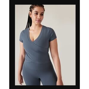 NWOT Athleta Transcend Wrap Tee in Black Size XL